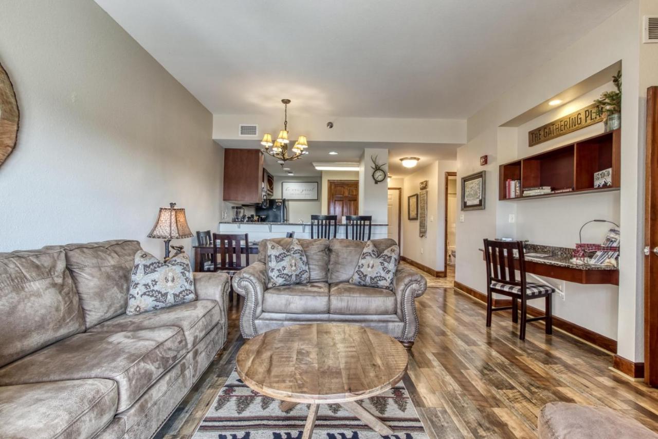 Gorgeous 2Bd 2Bth Condo With Mountain Views Pool Hot Tub Game Room Close To Parkway 鸽子谷 外观 照片