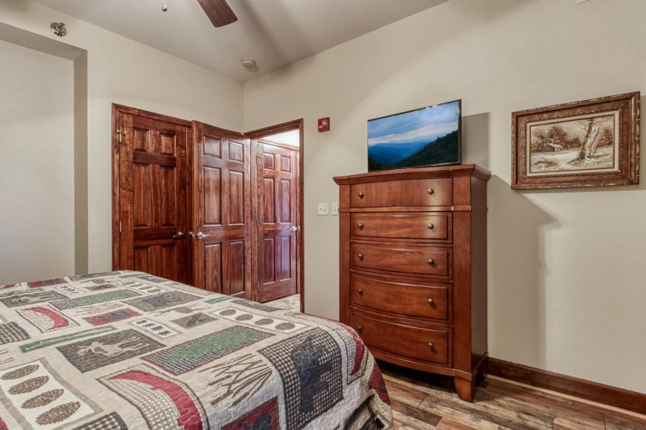 Gorgeous 2Bd 2Bth Condo With Mountain Views Pool Hot Tub Game Room Close To Parkway 鸽子谷 外观 照片