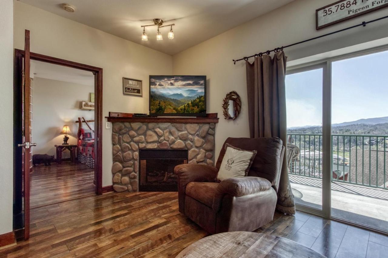 Gorgeous 2Bd 2Bth Condo With Mountain Views Pool Hot Tub Game Room Close To Parkway 鸽子谷 外观 照片