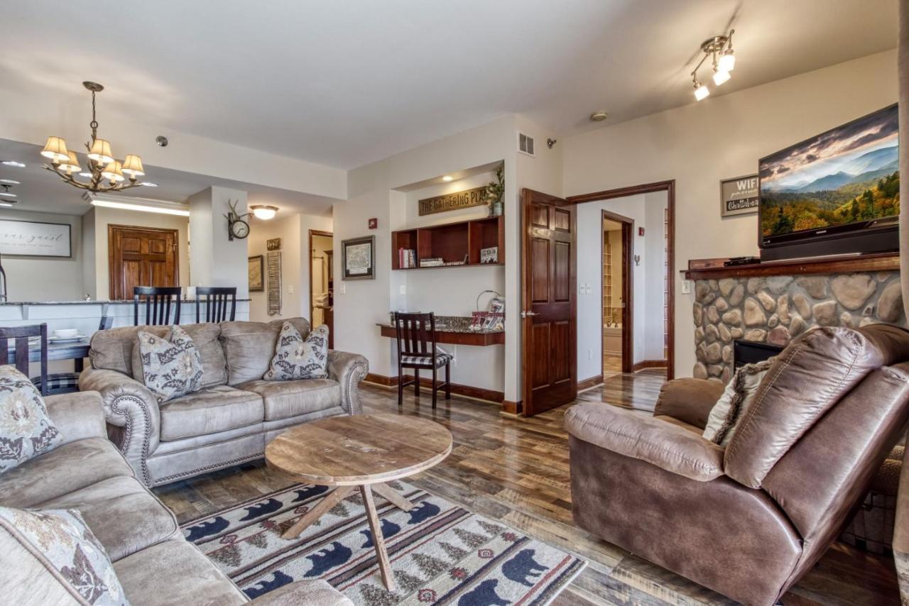Gorgeous 2Bd 2Bth Condo With Mountain Views Pool Hot Tub Game Room Close To Parkway 鸽子谷 外观 照片